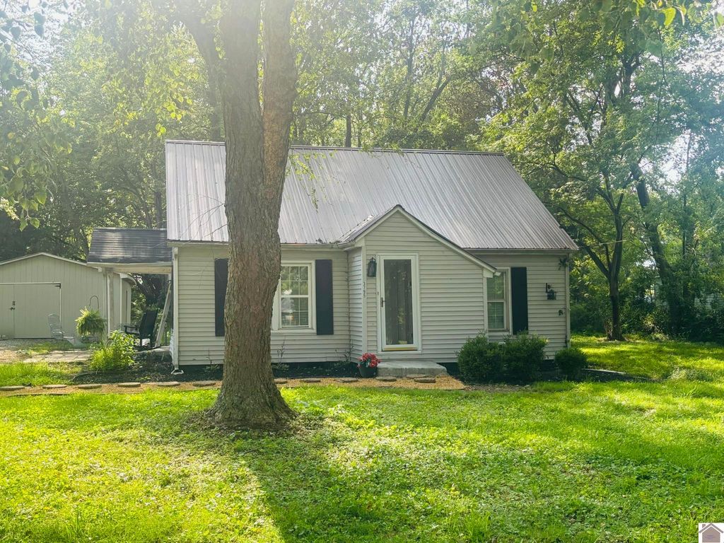 3795 State Route 303, Mayfield, KY 42066