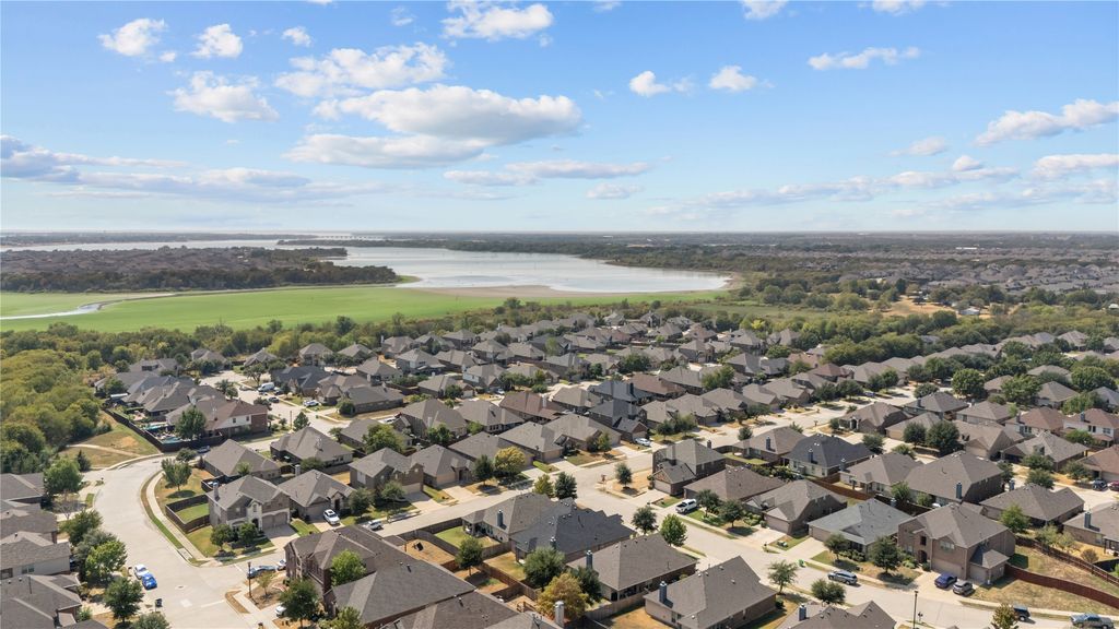 2417 Michelle Creek Drive, Little Elm, TX 75068 — photo 2