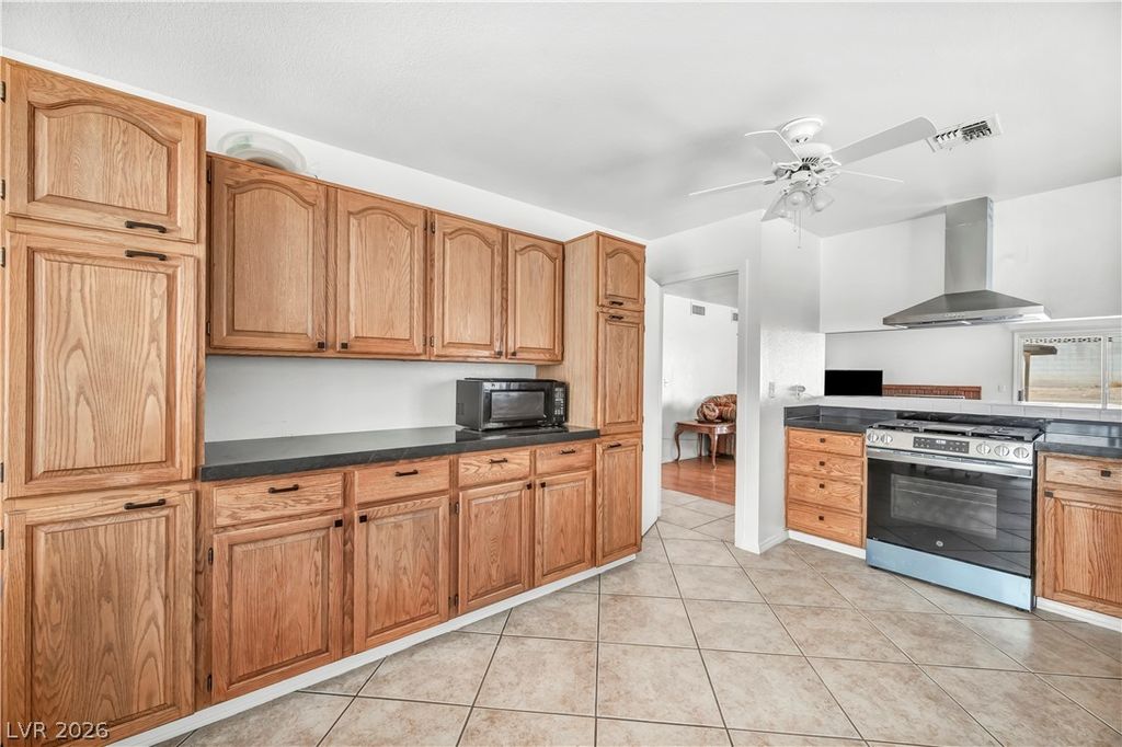 Image 14 of property listing at 4163 Honeycomb Drive, Las Vegas, NV 89147
