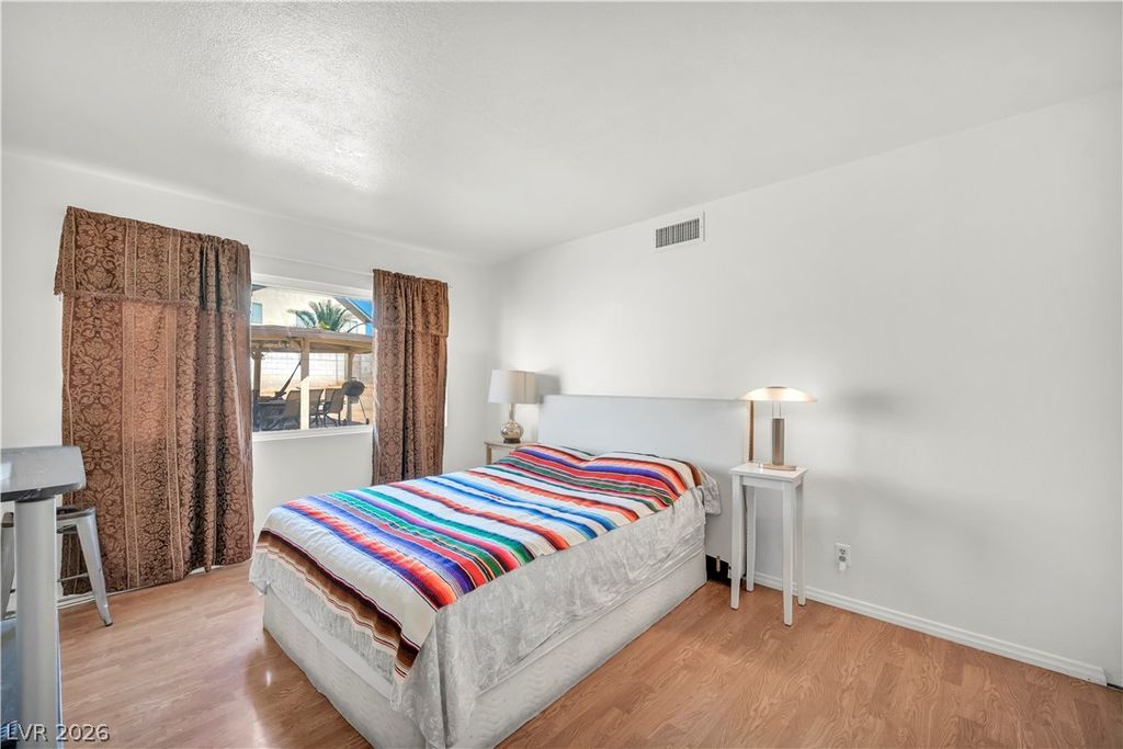 Image 15 of property listing at 4163 Honeycomb Drive, Las Vegas, NV 89147