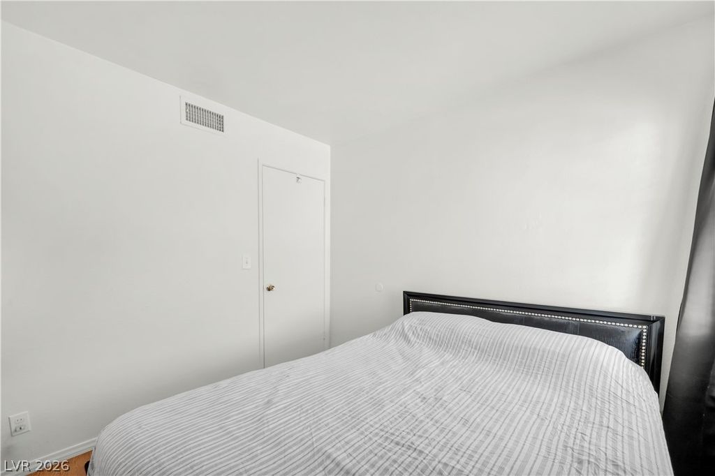Image 20 of property listing at 4163 Honeycomb Drive, Las Vegas, NV 89147