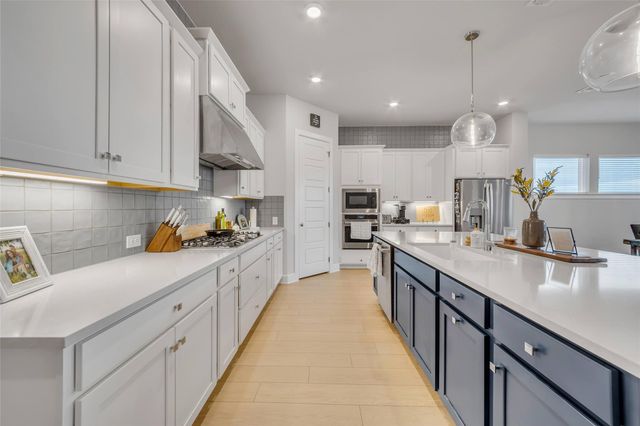 8517 Grenadier DR, Austin, TX 78738