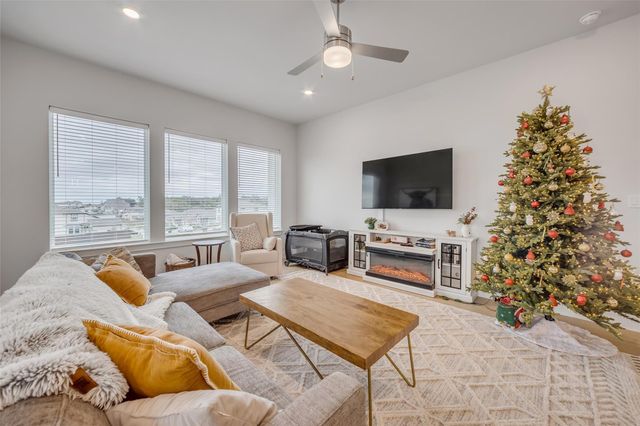 8517 Grenadier DR, Austin, TX 78738
