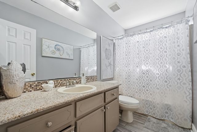 428 Sandy Ridge Circle, Mary Esther, FL 32569