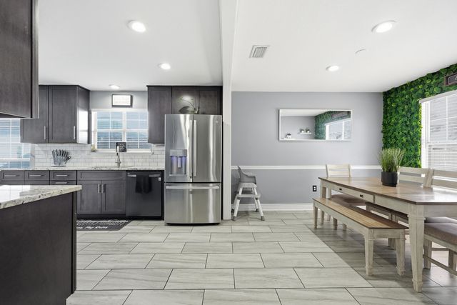 428 Sandy Ridge Circle, Mary Esther, FL 32569