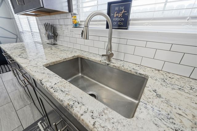 428 Sandy Ridge Circle, Mary Esther, FL 32569