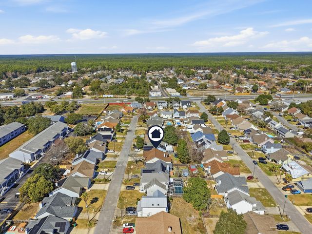 428 Sandy Ridge Circle, Mary Esther, FL 32569