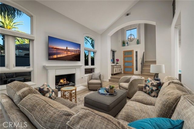 6161 Morningside Drive, Huntington Beach, CA 92648