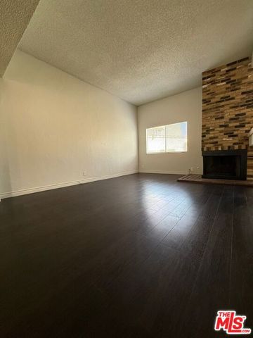 2809 Montrose Avenue 10, La Crescenta, CA 91214