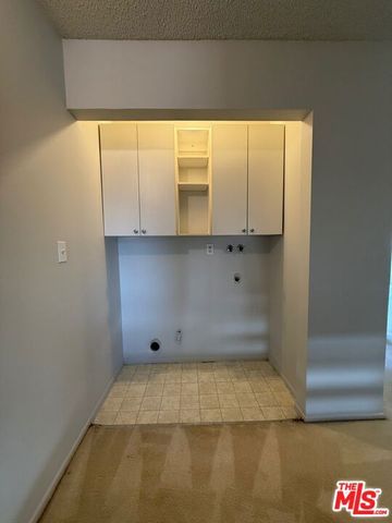 2809 Montrose Avenue 10, La Crescenta, CA 91214