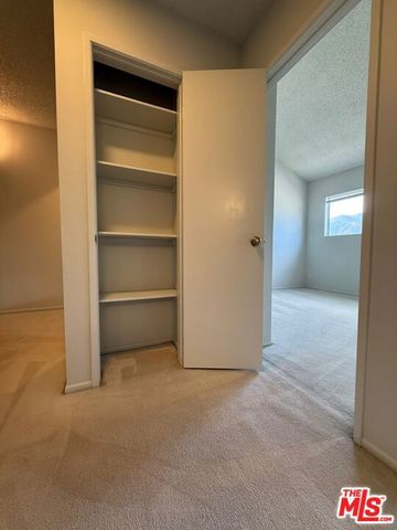 2809 Montrose Avenue 10, La Crescenta, CA 91214
