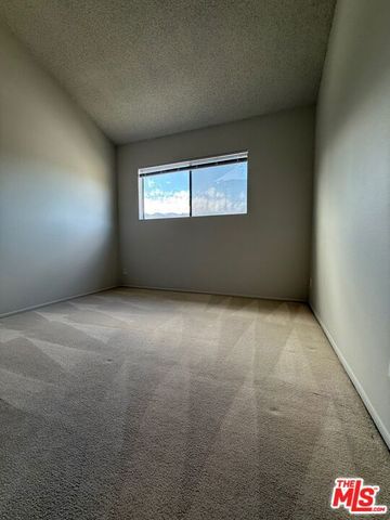 2809 Montrose Avenue 10, La Crescenta, CA 91214