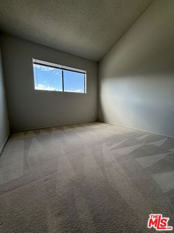 2809 Montrose Avenue 10, La Crescenta, CA 91214