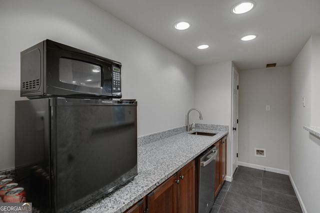 345 Big Bend Trail, Sugar Hill, GA 30518