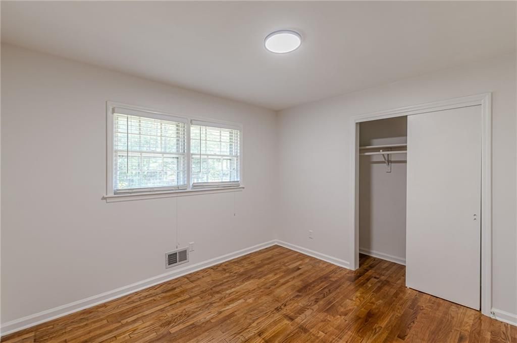 Image 22 of property listing at 3483 Scenic Drive, East Point, GA 30344