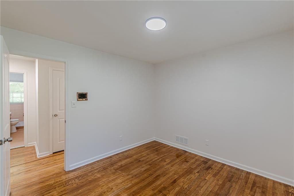Image 23 of property listing at 3483 Scenic Drive, East Point, GA 30344