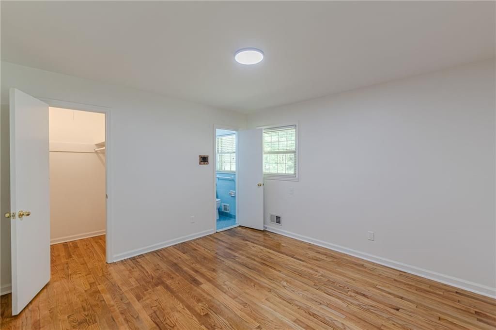 Image 35 of property listing at 3483 Scenic Drive, East Point, GA 30344