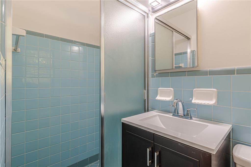 Image 39 of property listing at 3483 Scenic Drive, East Point, GA 30344