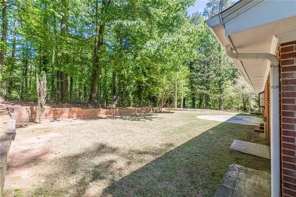 Image 4 of property listing at 3483 Scenic Drive, East Point, GA 30344