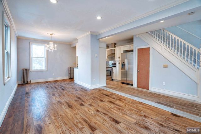 40 Newton Place, Irvington, NJ 07111