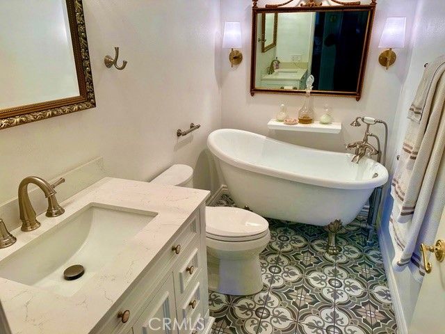 3273 San Amadeo A, Laguna Woods, CA 92637