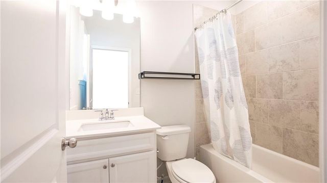 585 Briard Drive, Buford, GA 30518