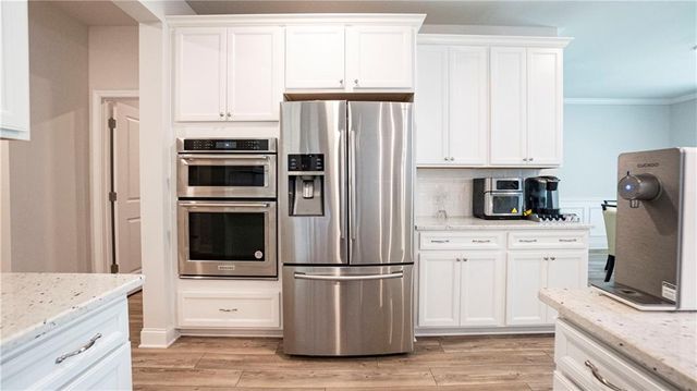 585 Briard Drive, Buford, GA 30518