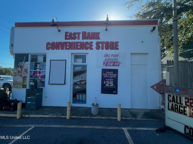 1019 Ingalls Avenue, Pascagoula, MS 39567