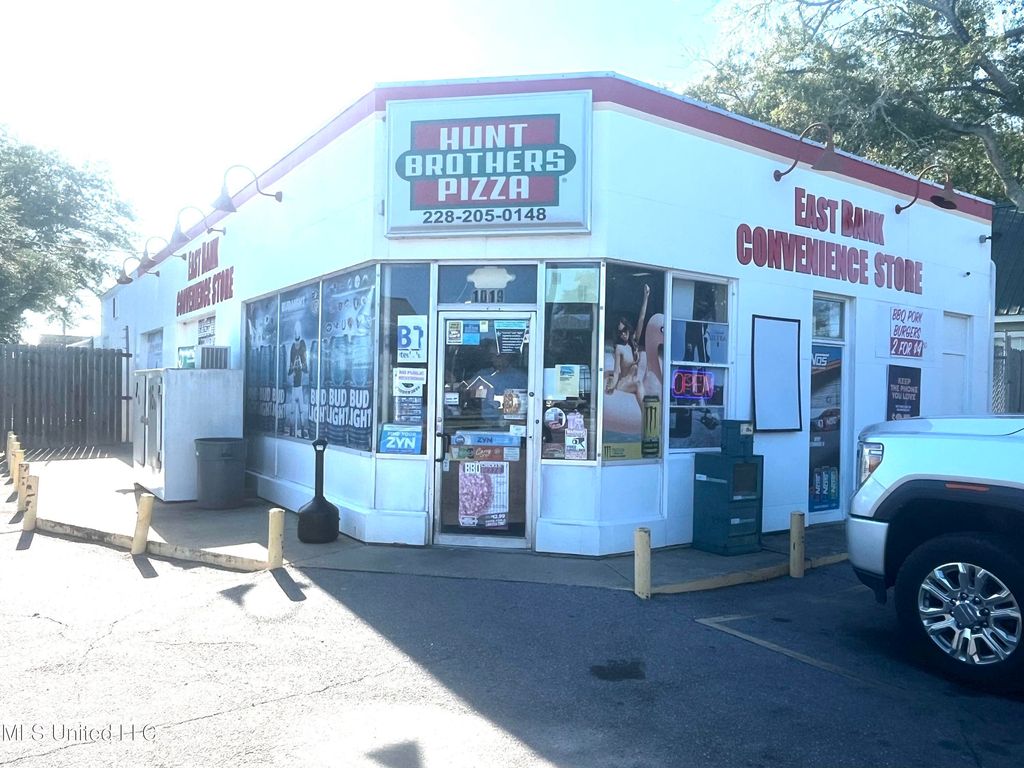 1019 Ingalls Avenue, Pascagoula, MS 39567