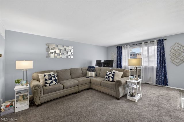 1529 Lee Terrace Drive, Wickliffe, OH 44092