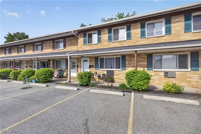 1529 Lee Terrace Drive, Wickliffe, OH 44092