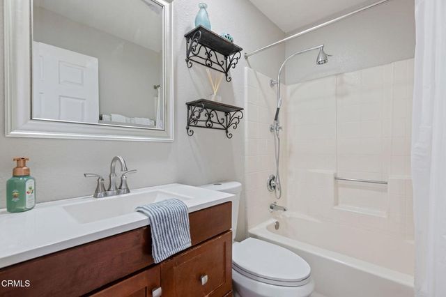 6030 Via Montanez, Camarillo, CA 93012