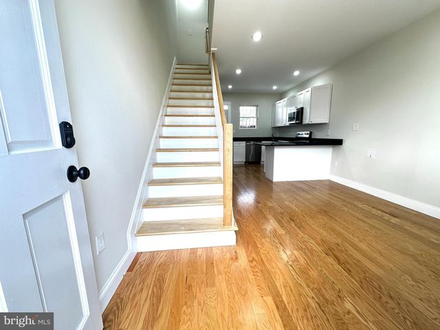 1114 SARAH ANN ST, Baltimore, MD 21223