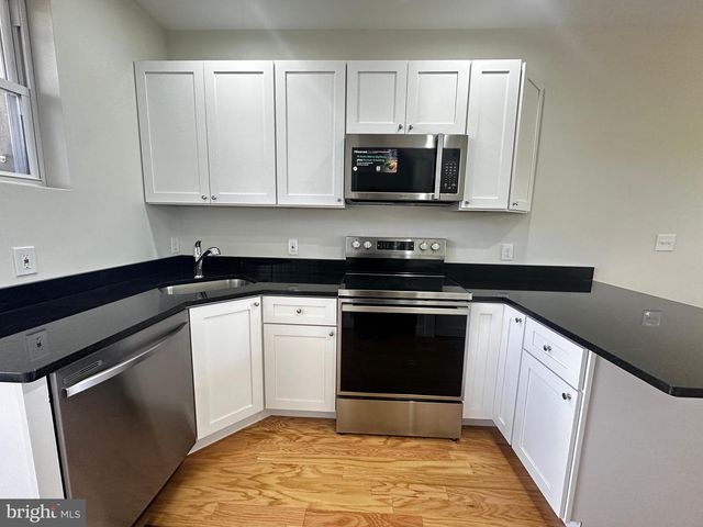 1114 SARAH ANN ST, Baltimore, MD 21223