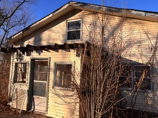 325 Lilac Drive, Walkerton, IN 46574