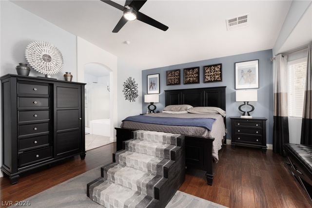 9284 Gentle Cascade Avenue, Las Vegas, NV 89178