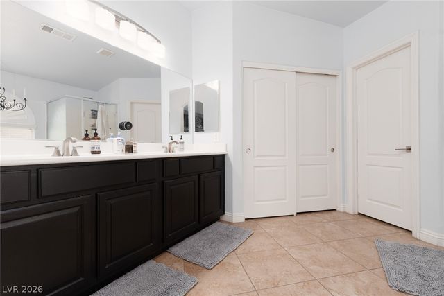 9284 Gentle Cascade Avenue, Las Vegas, NV 89178