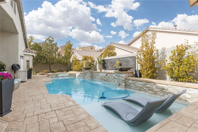 9284 Gentle Cascade Avenue, Las Vegas, NV 89178