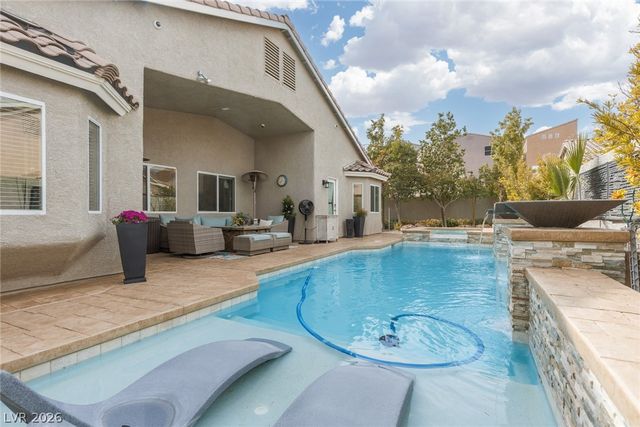 9284 Gentle Cascade Avenue, Las Vegas, NV 89178