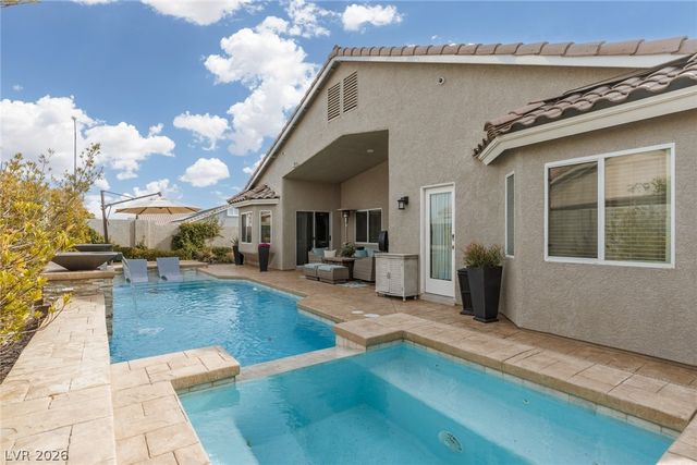 9284 Gentle Cascade Avenue, Las Vegas, NV 89178