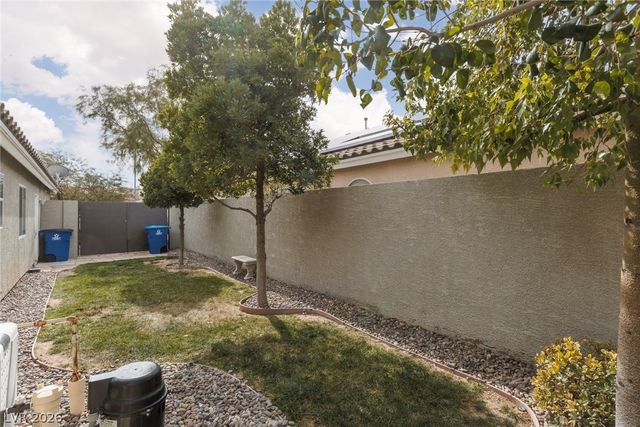 9284 Gentle Cascade Avenue, Las Vegas, NV 89178