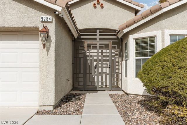 9284 Gentle Cascade Avenue, Las Vegas, NV 89178