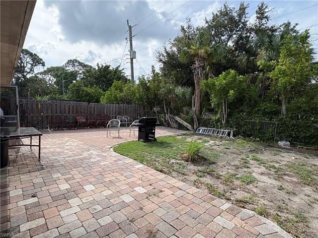 1891 Winkler AVE, Fort Myers, FL 33901