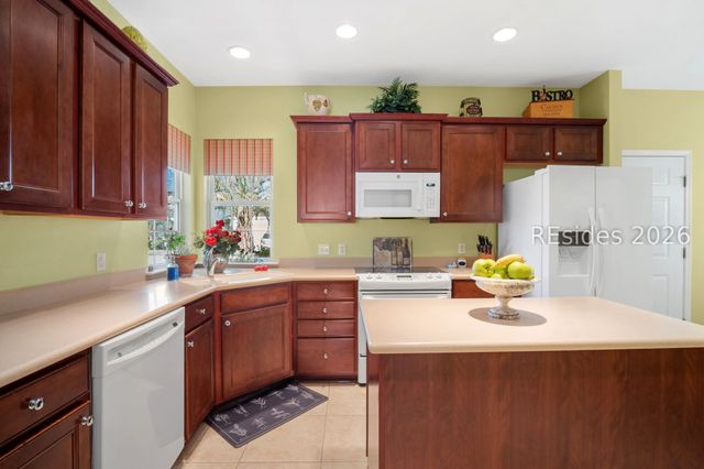 22 Honesty Ln, Bluffton, SC 29909