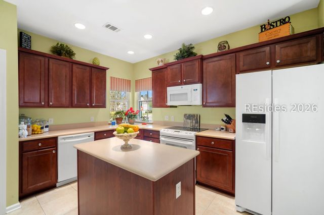 22 Honesty Ln, Bluffton, SC 29909