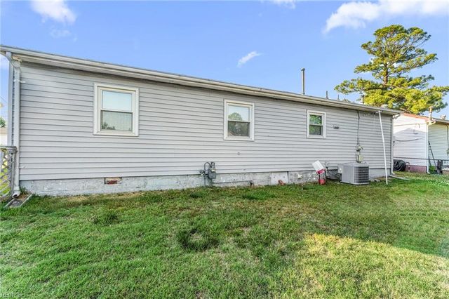 1104 80th ST, Newport News, VA 23605