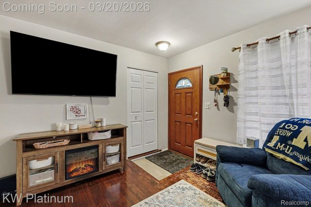 22826 Arcadia Street, St. Clair Shores, MI 48082