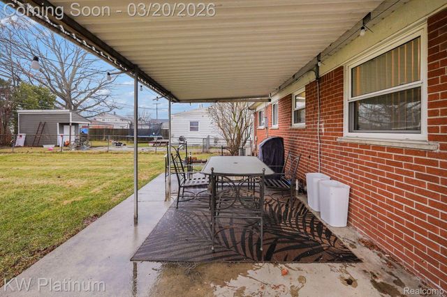 22826 Arcadia Street, St. Clair Shores, MI 48082