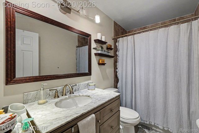 22826 Arcadia Street, St. Clair Shores, MI 48082