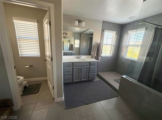 209 Amber Bluff Street, Henderson, NV 89012